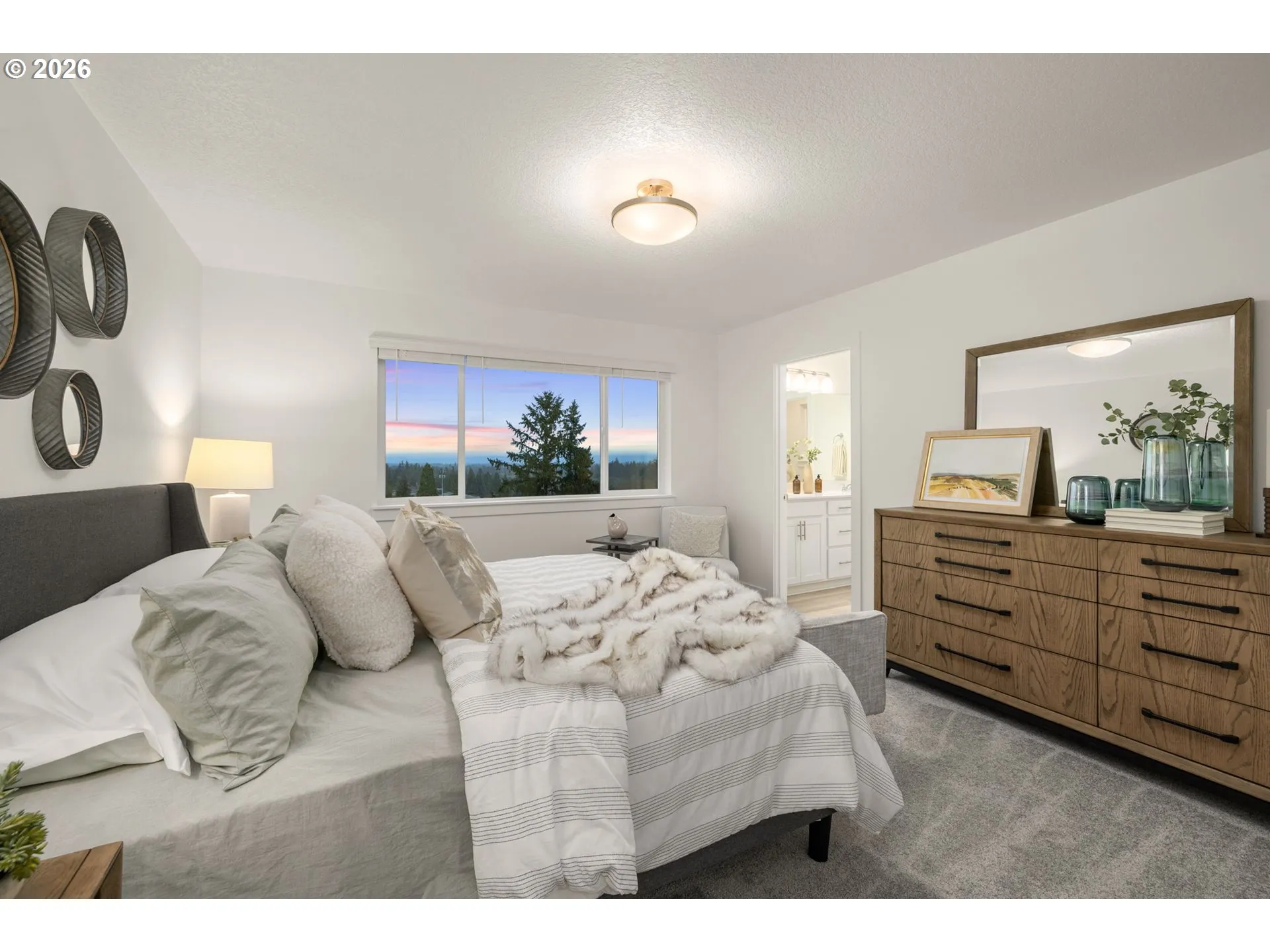 Bedroom, Primary-Upper