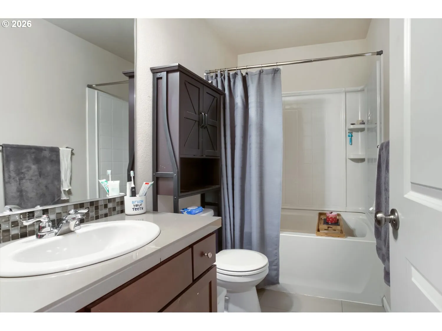 Bathroom-Upper