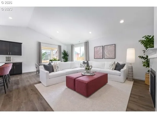 Living Room-Vaulted Ceilings