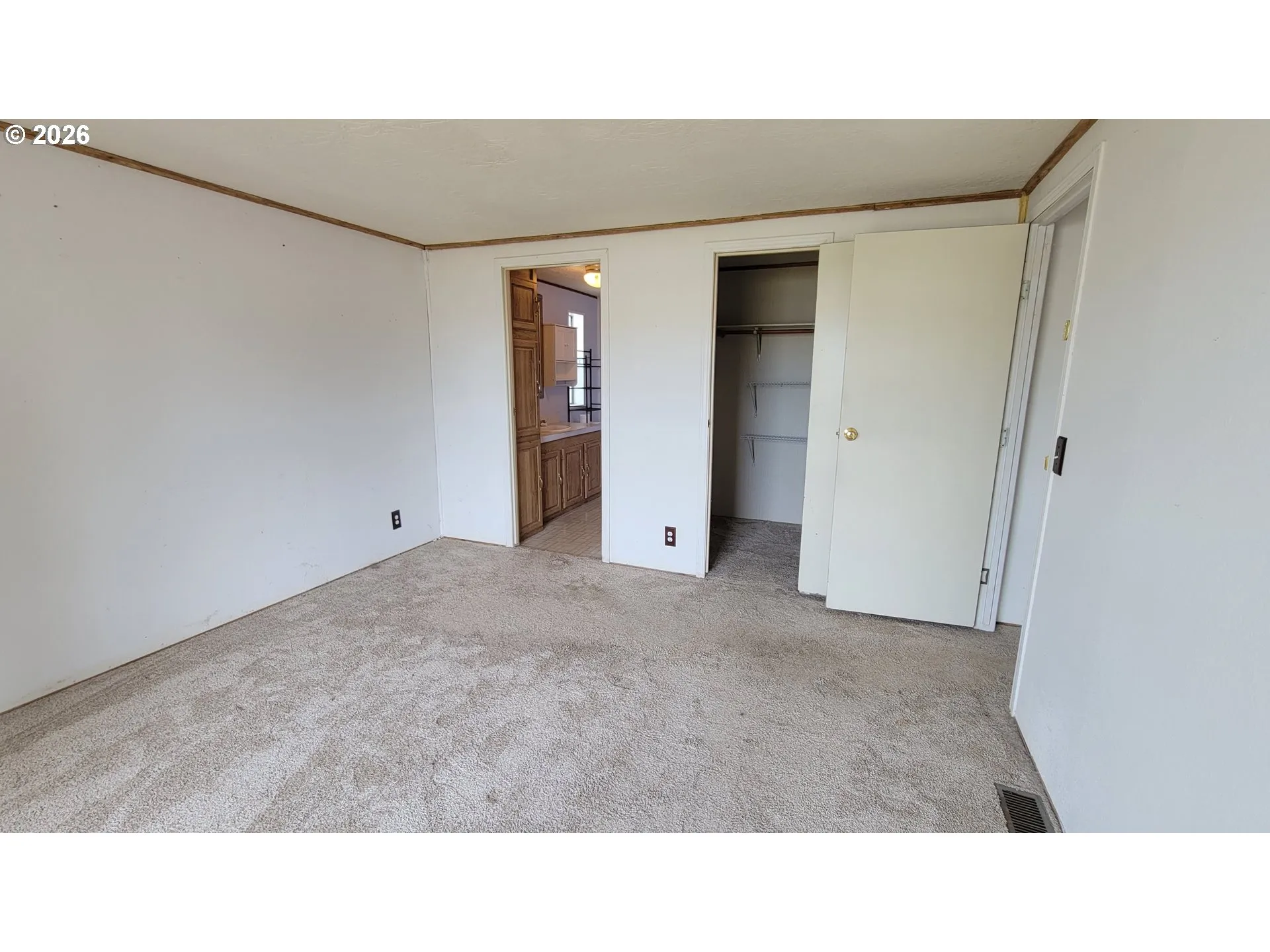 Bedroom, Primary-Walk-In Closet