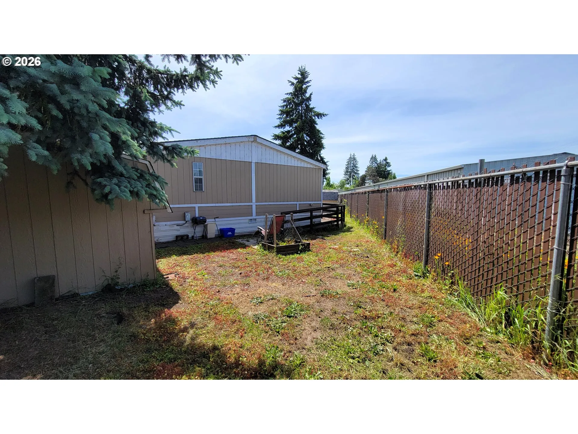 Yard-Back