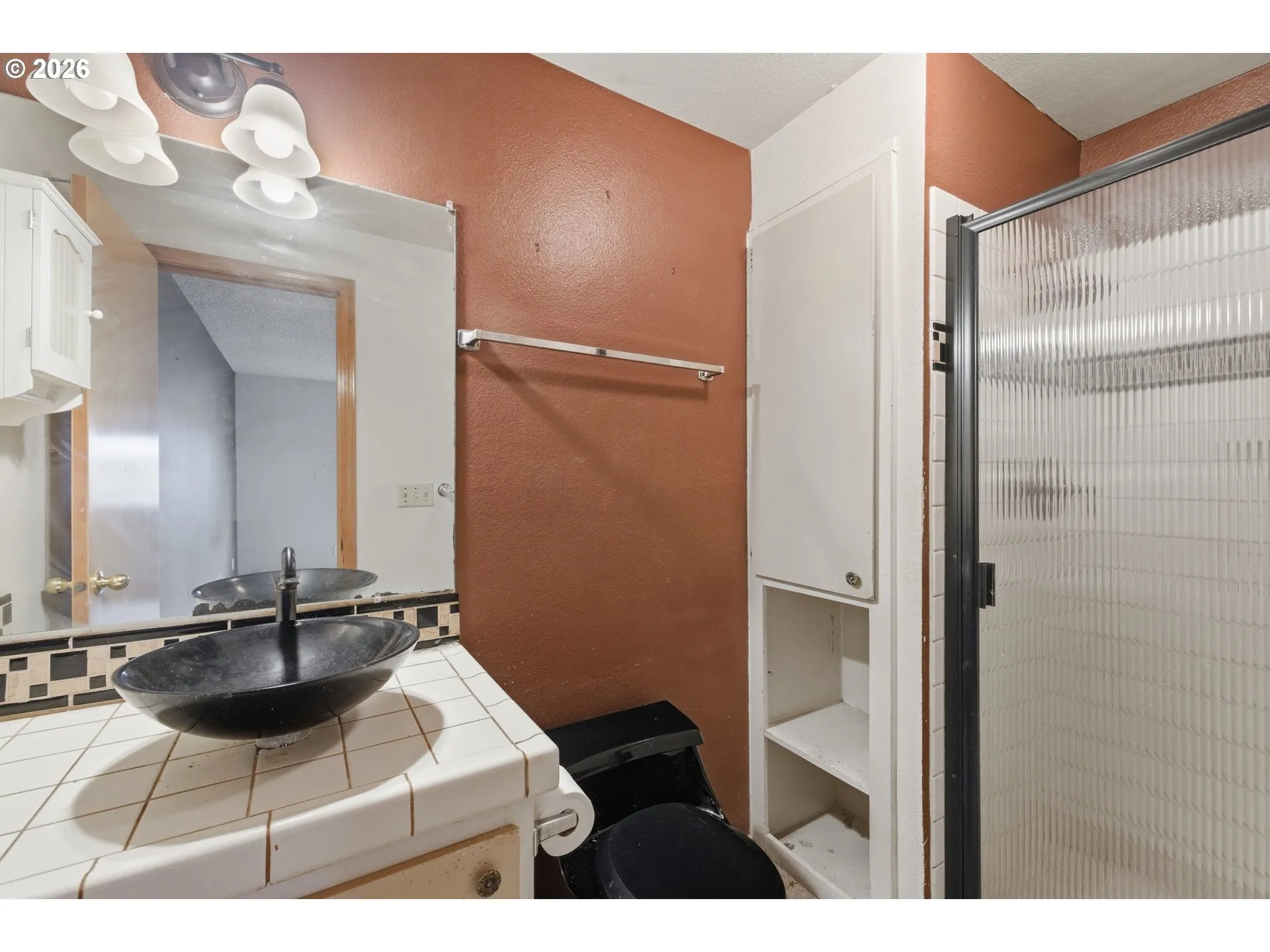 Primary Bedroom-Attached Bathroom