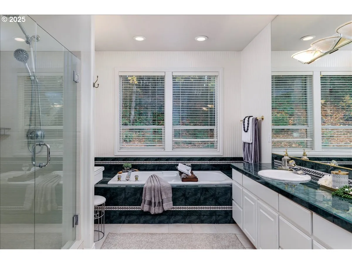 En Suite Bathroom
