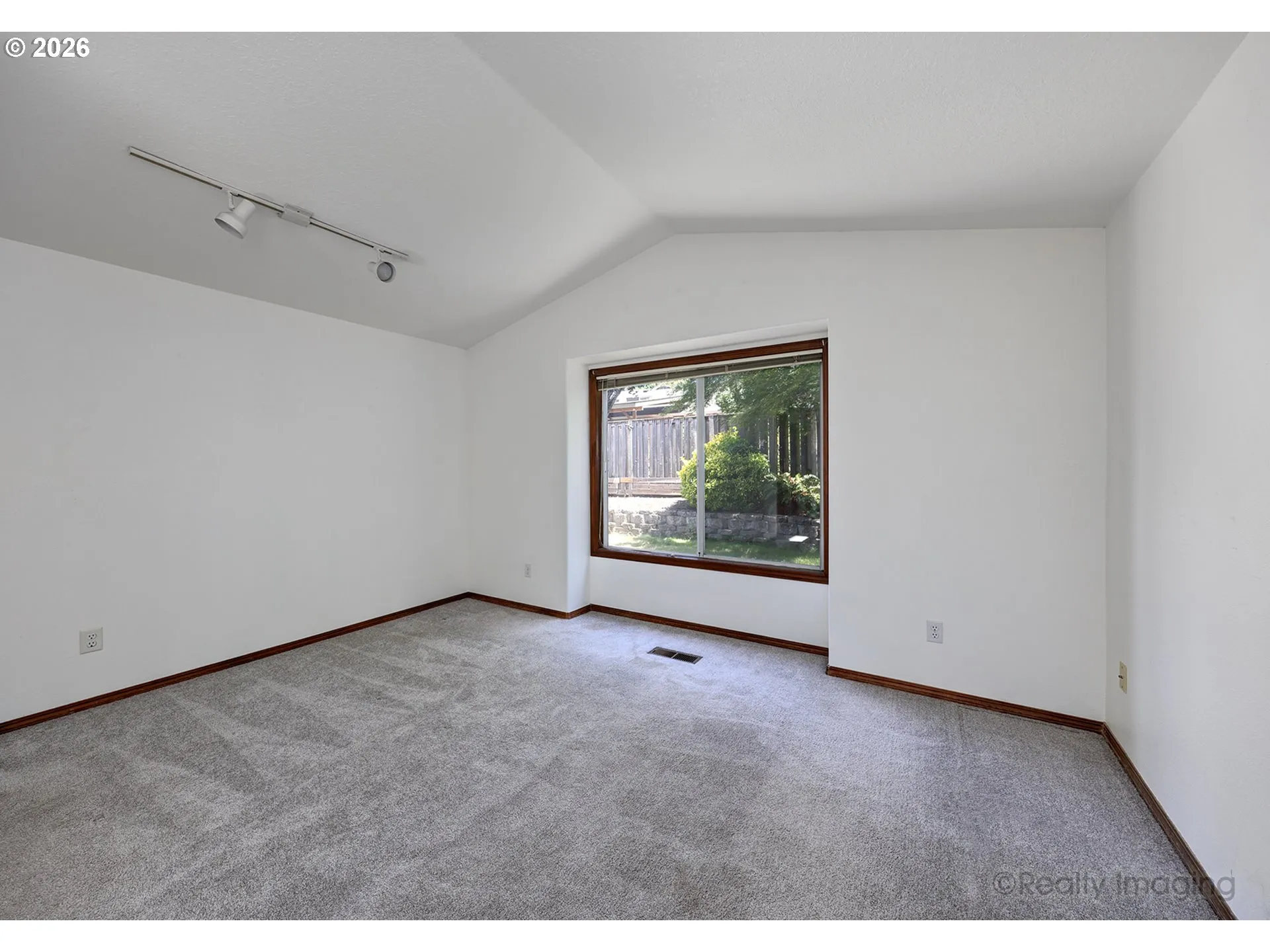 Bedroom, Primary