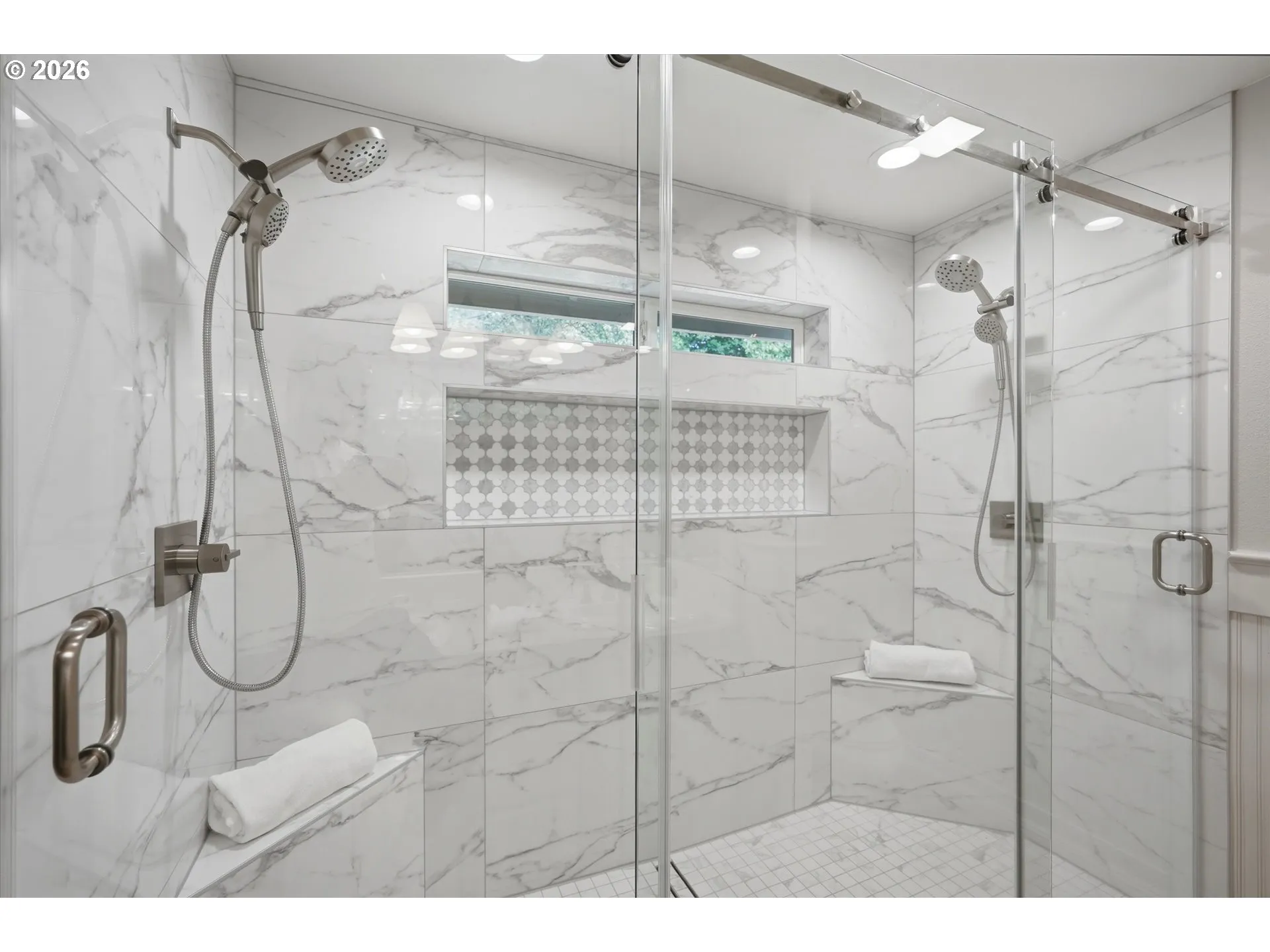 Bathroom-Walk in Shower