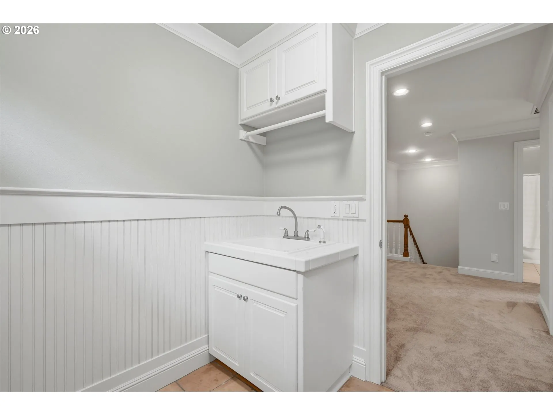 Laundry-Upper