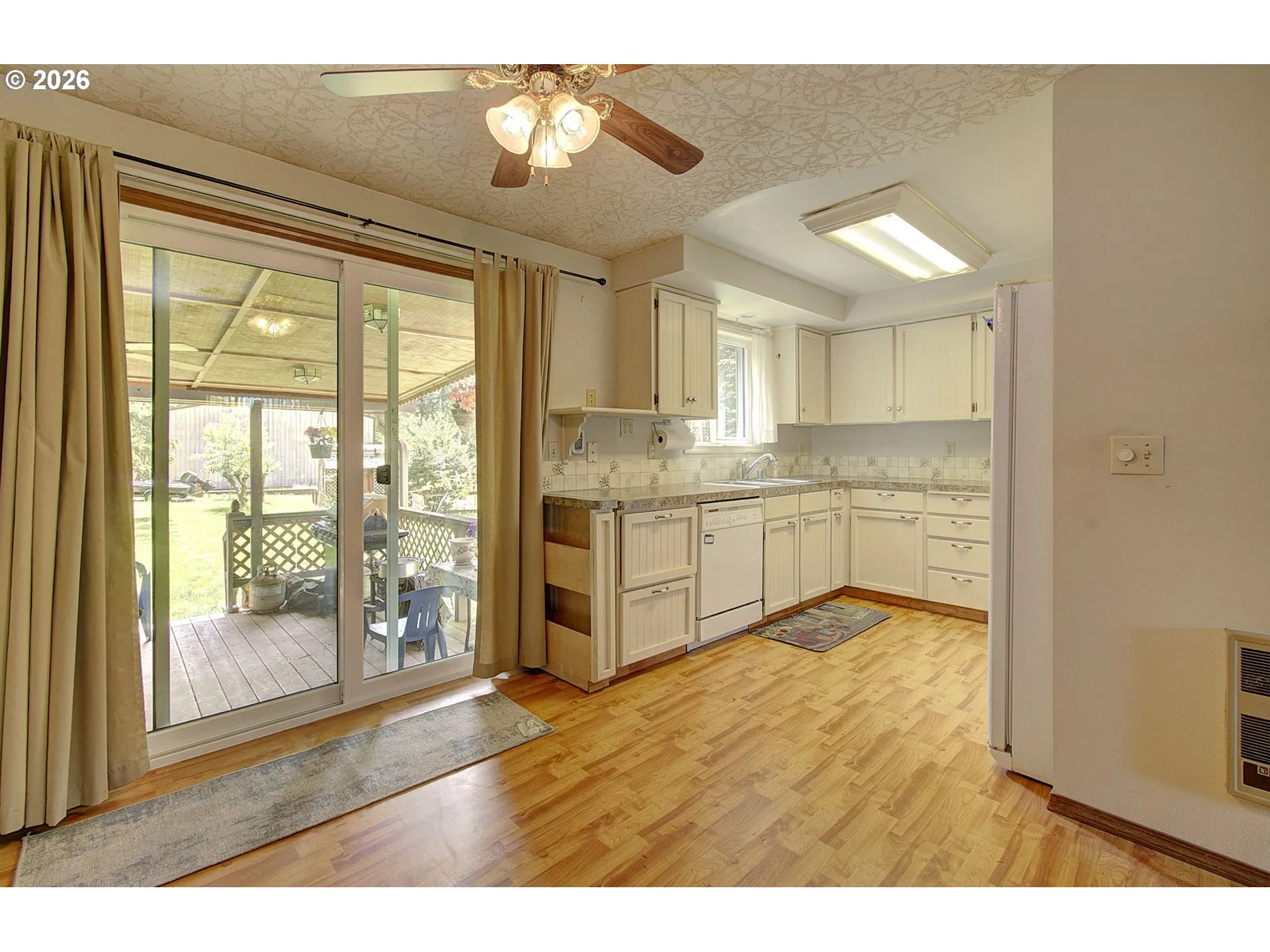 Dining Area-Ceiling Fan
