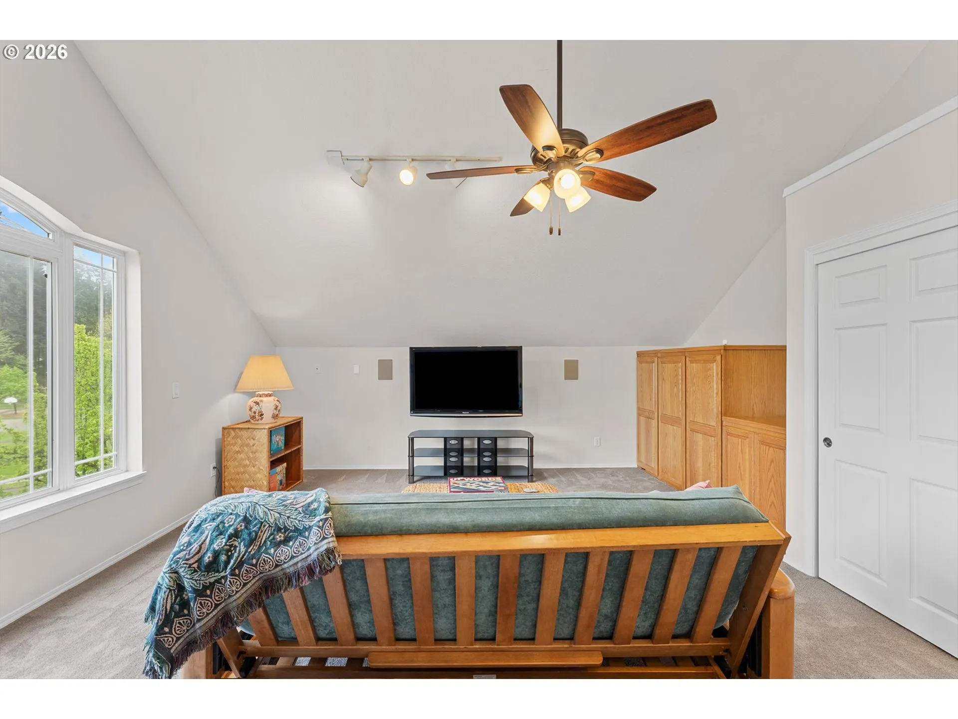 Bonus Room-Upper