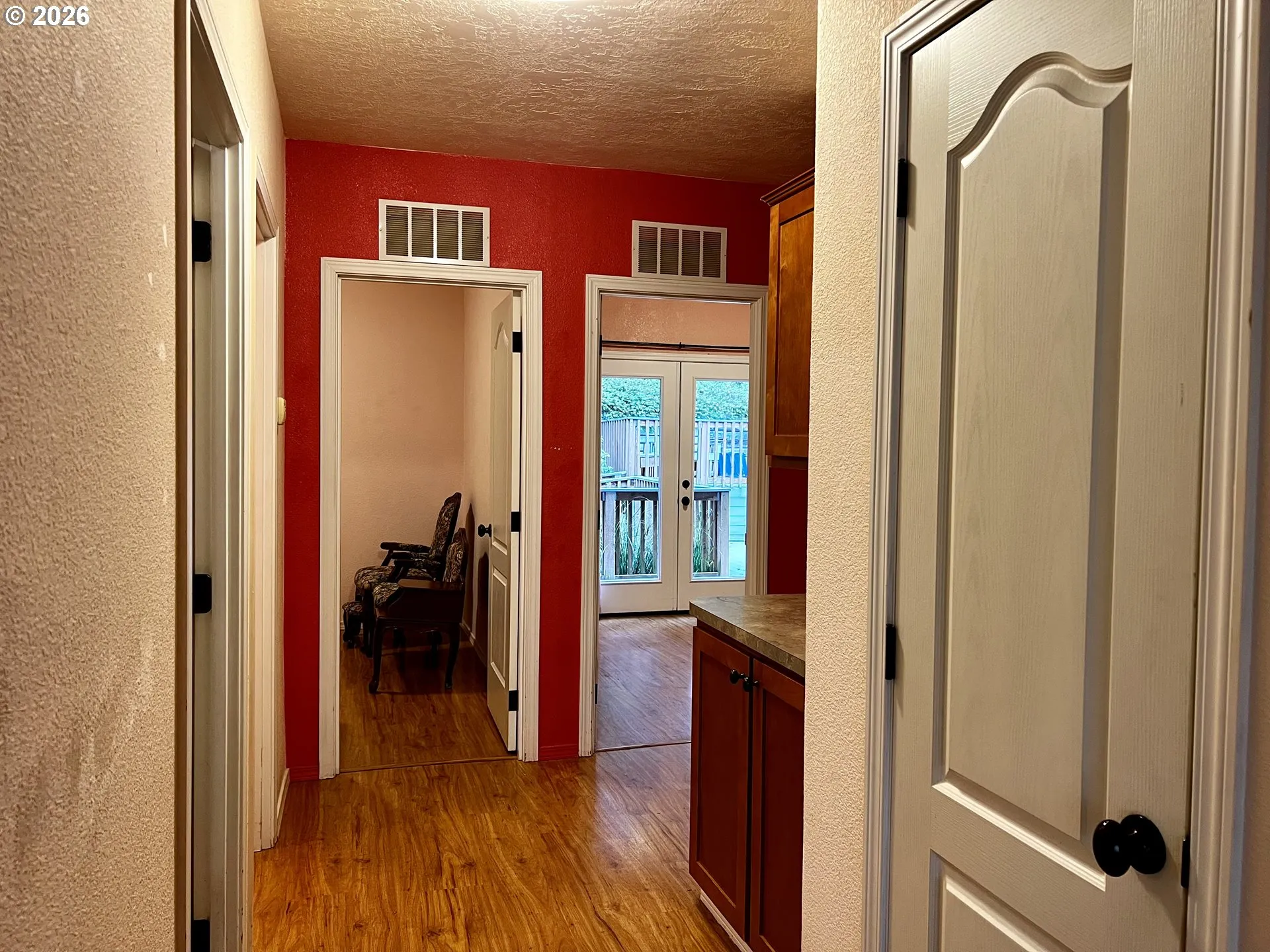 Hallway-Wide Angle/Fisheye