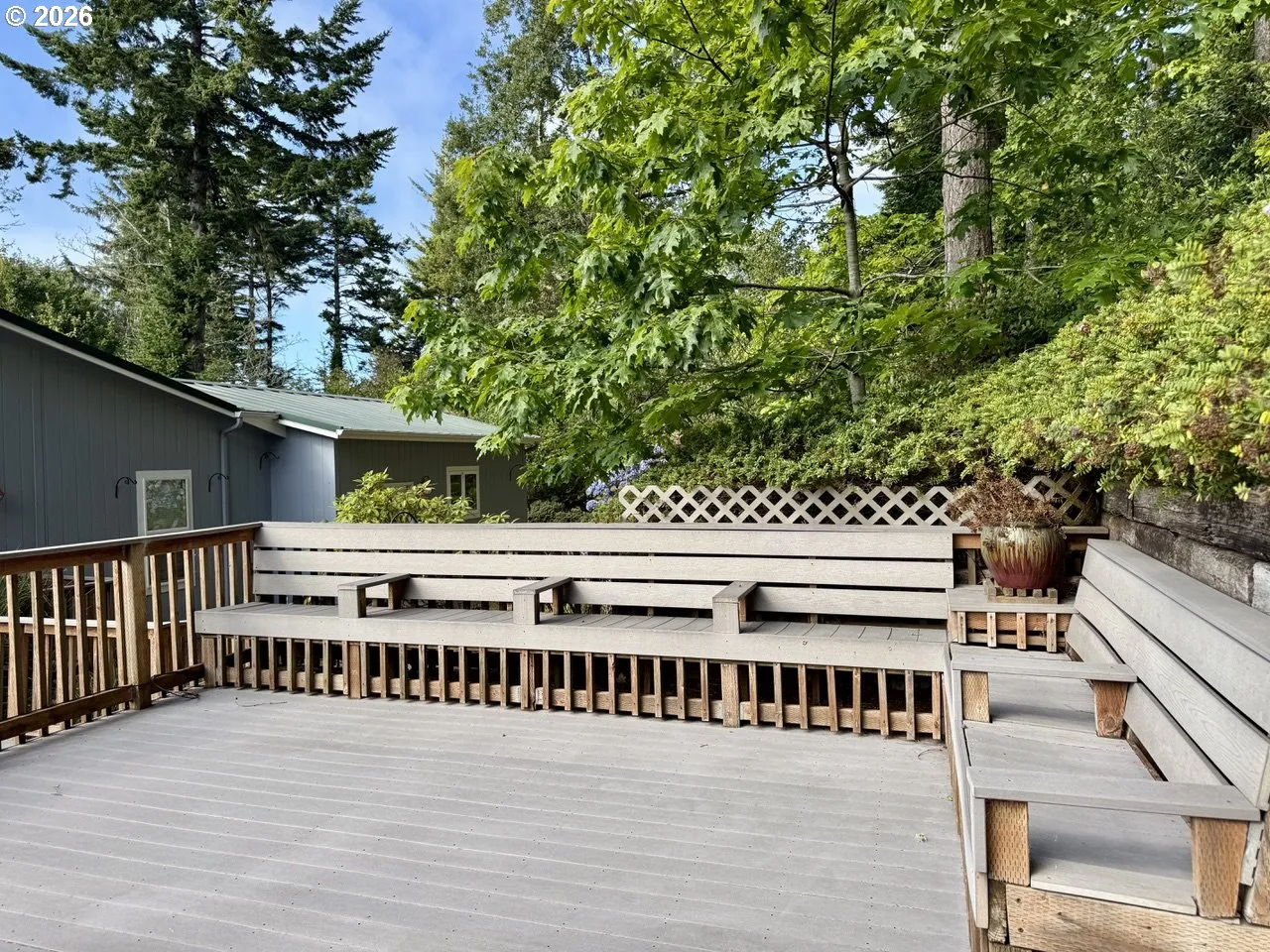 Deck-Upper