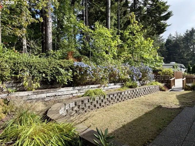 Yard-Fenced