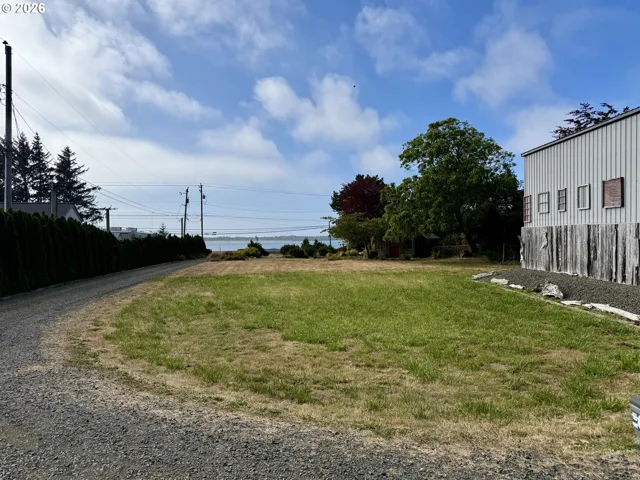 Yard-Front