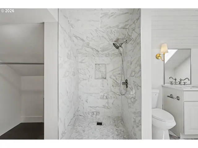 Owner's Suite Bathroom-Walk in Shower