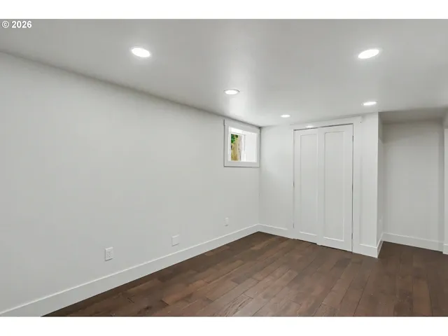 Laundry-basement