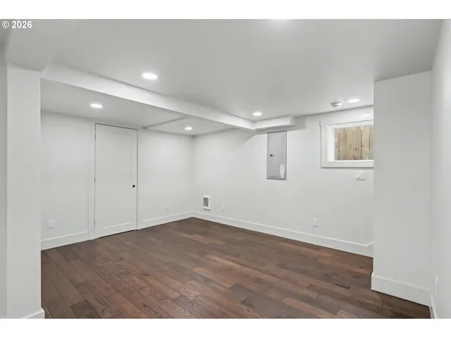 Family Room-Lower