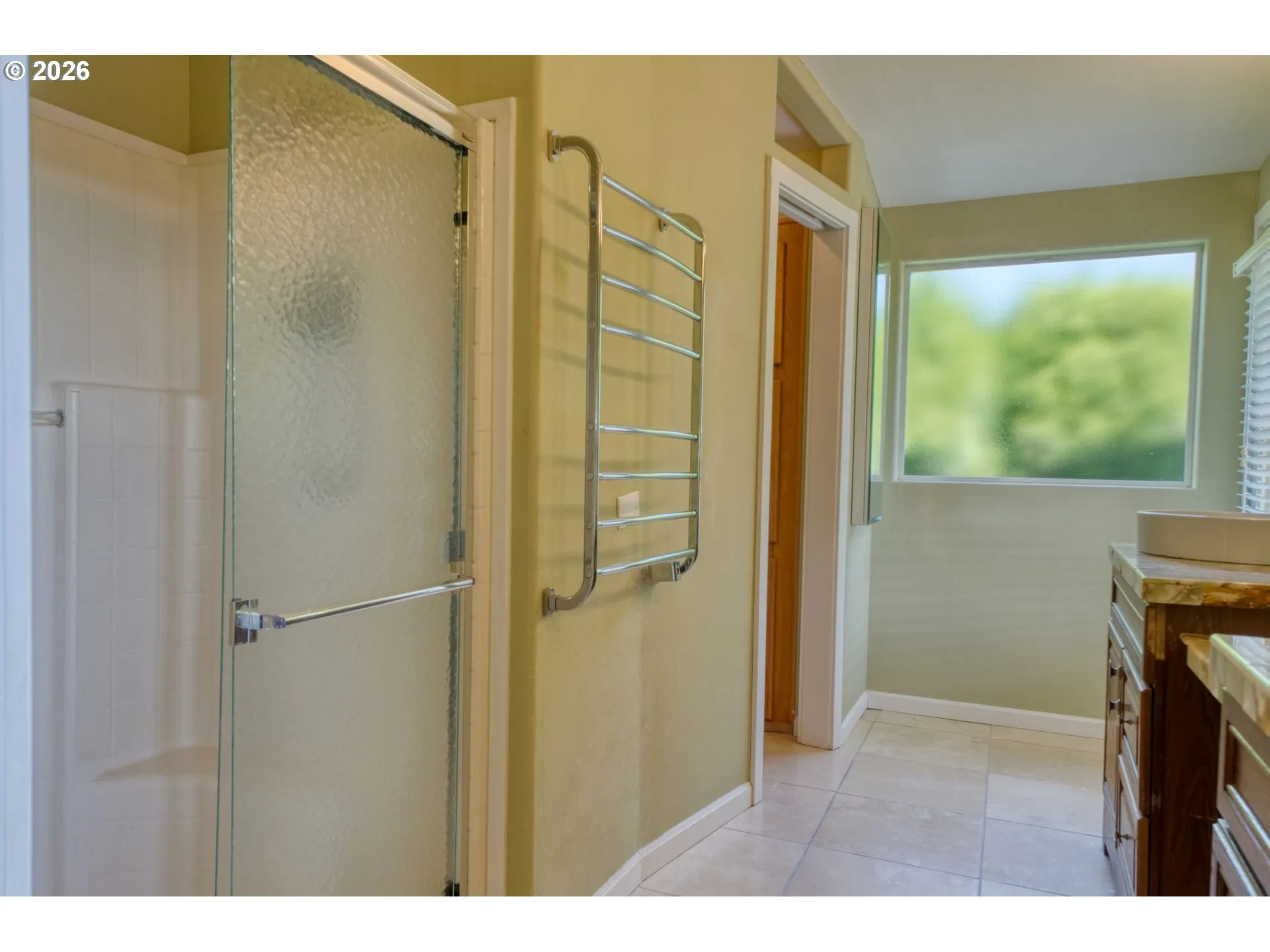 Bathroom-Walk in Shower