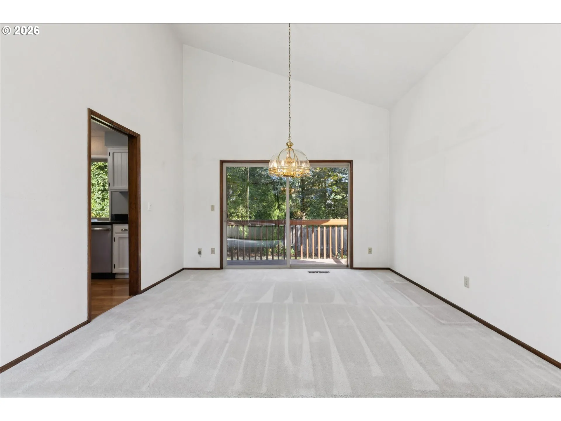Dining Room-Vaulted Ceilings