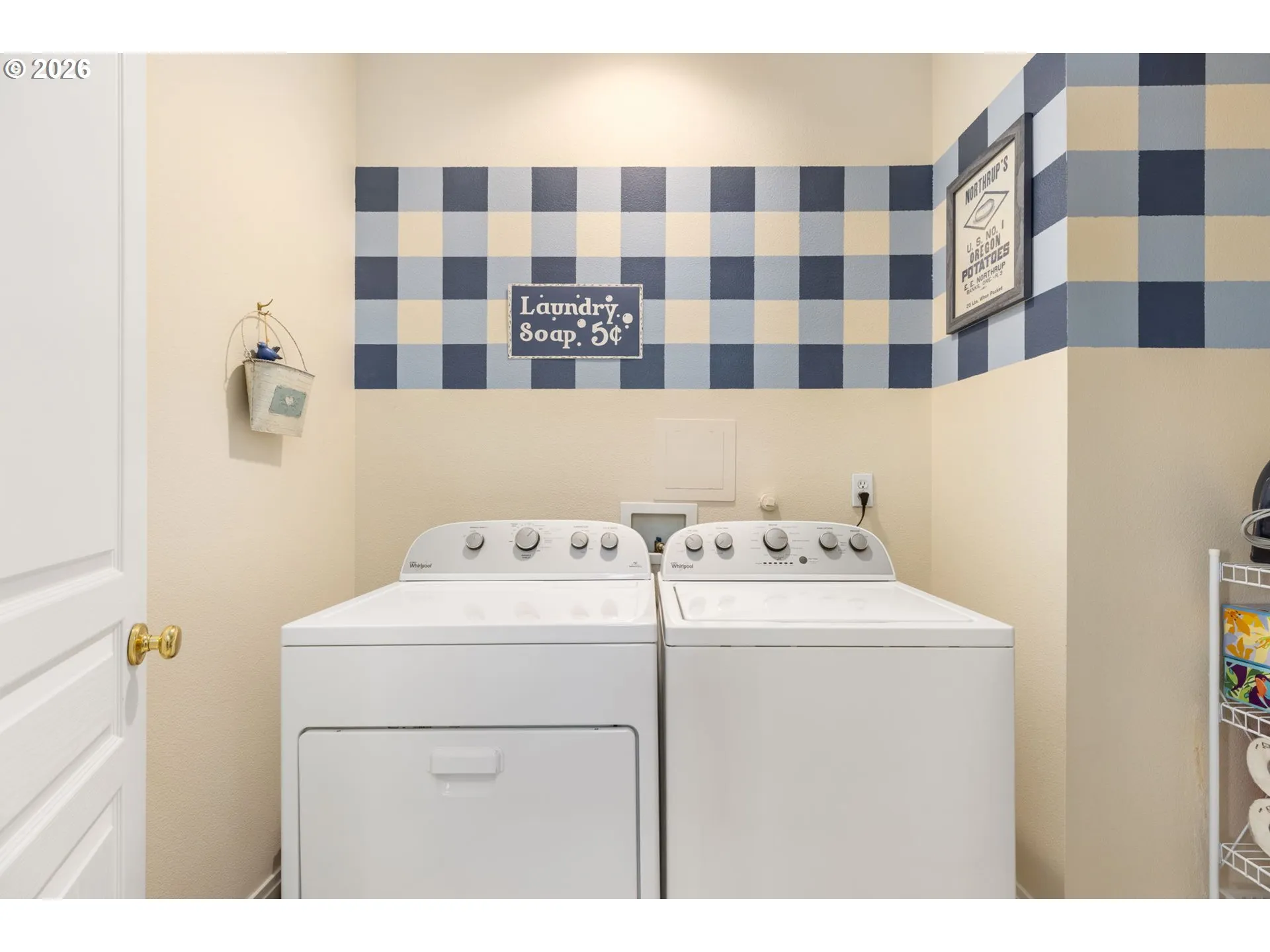 Laundry-Upper