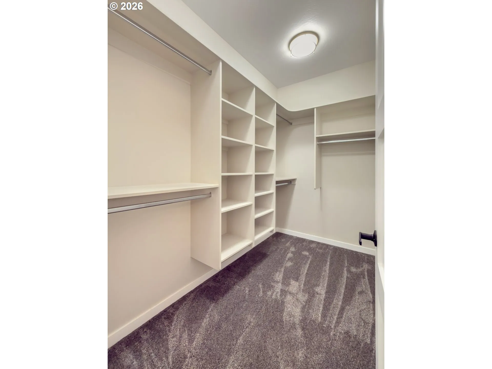 Bedroom, Owner's Suite-Walk-In Closet