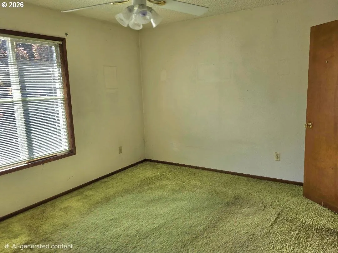 Primary Bedroom-Upper