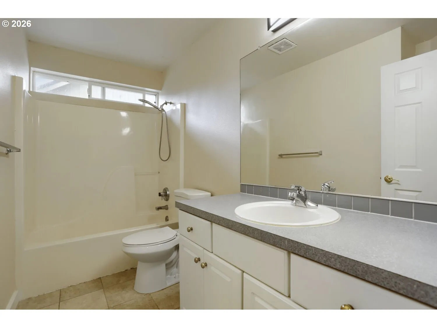 Bathroom-Upper