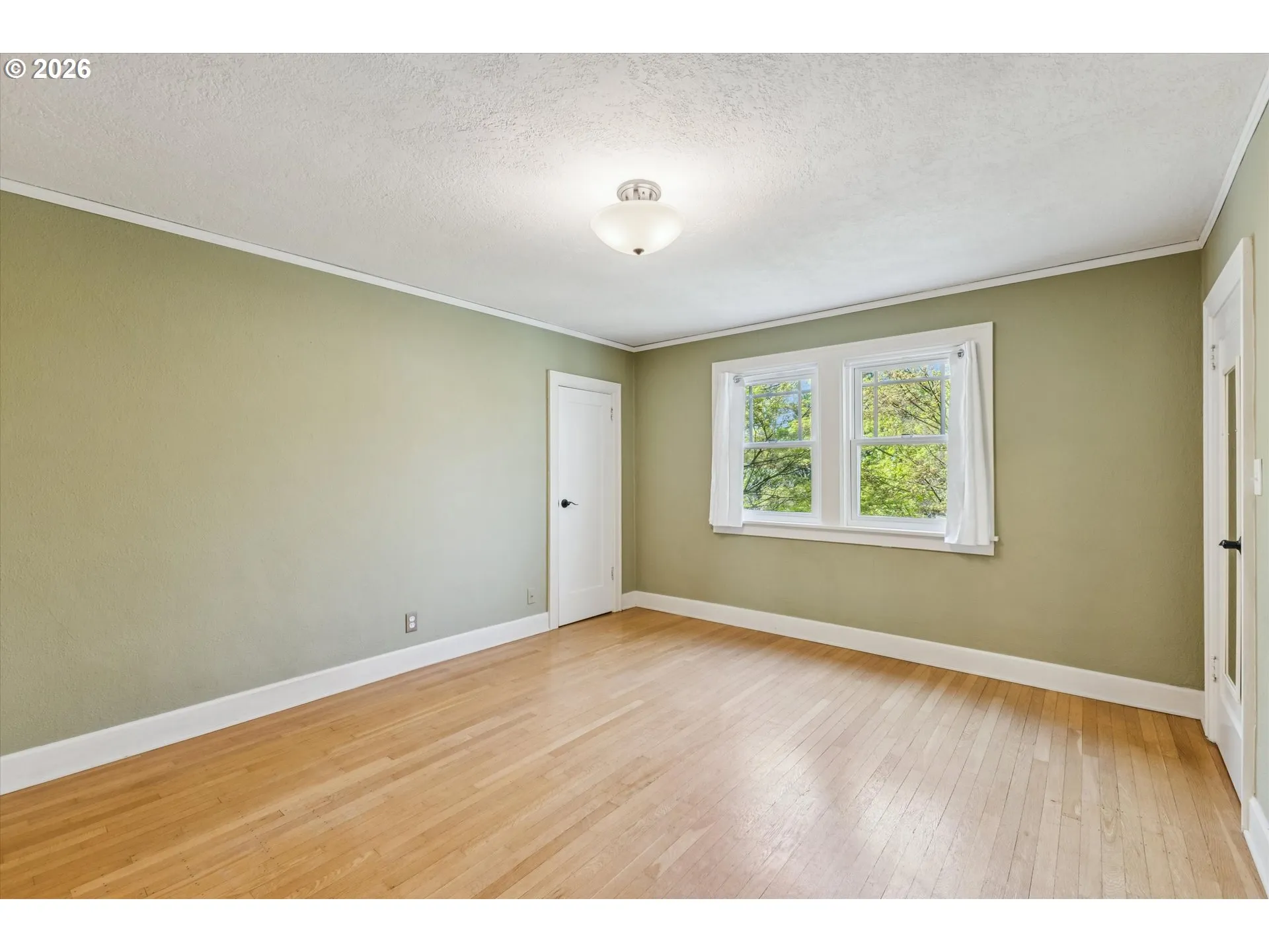 Bedroom-Upper