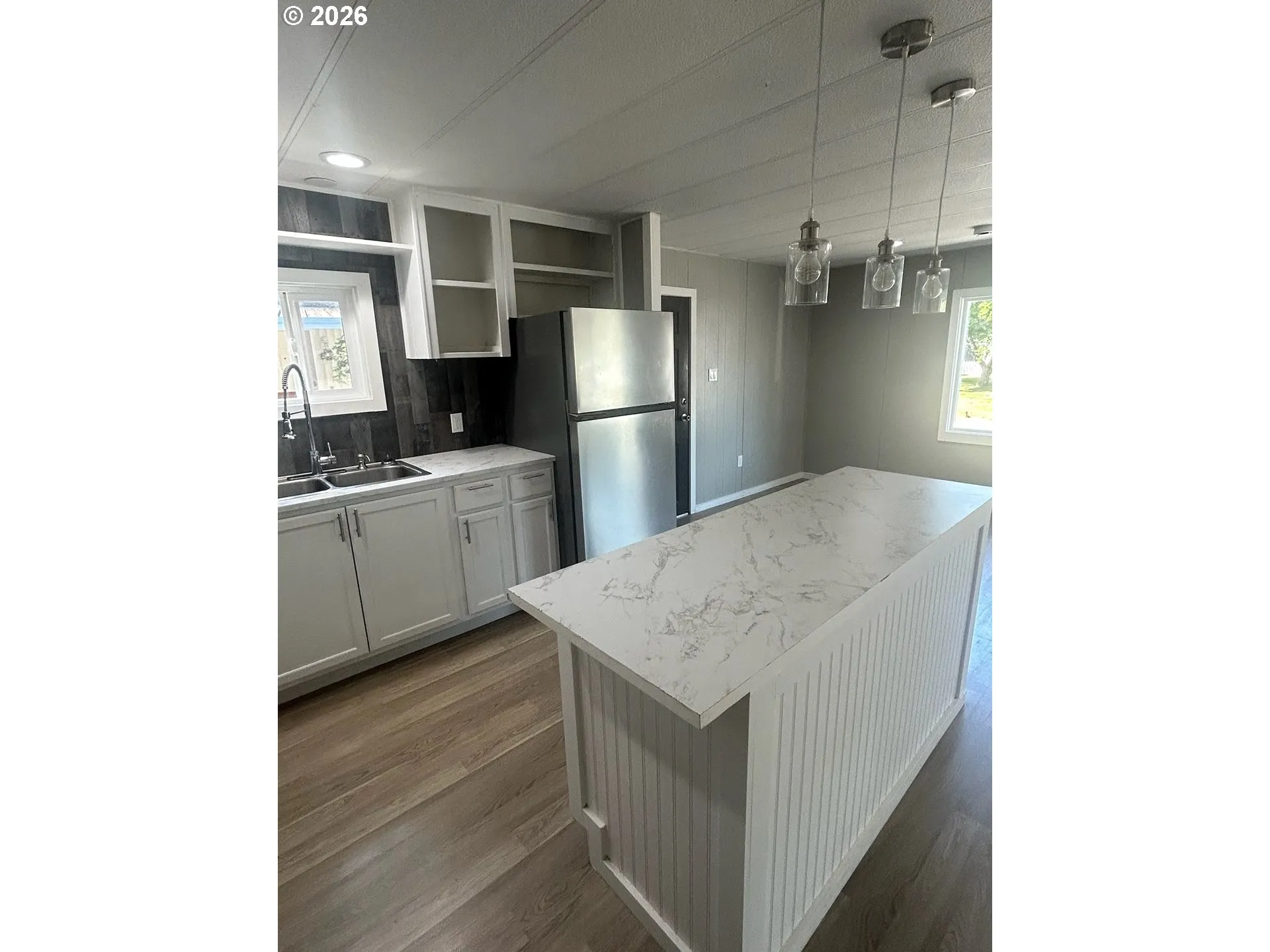 Kitchen-Eating Area