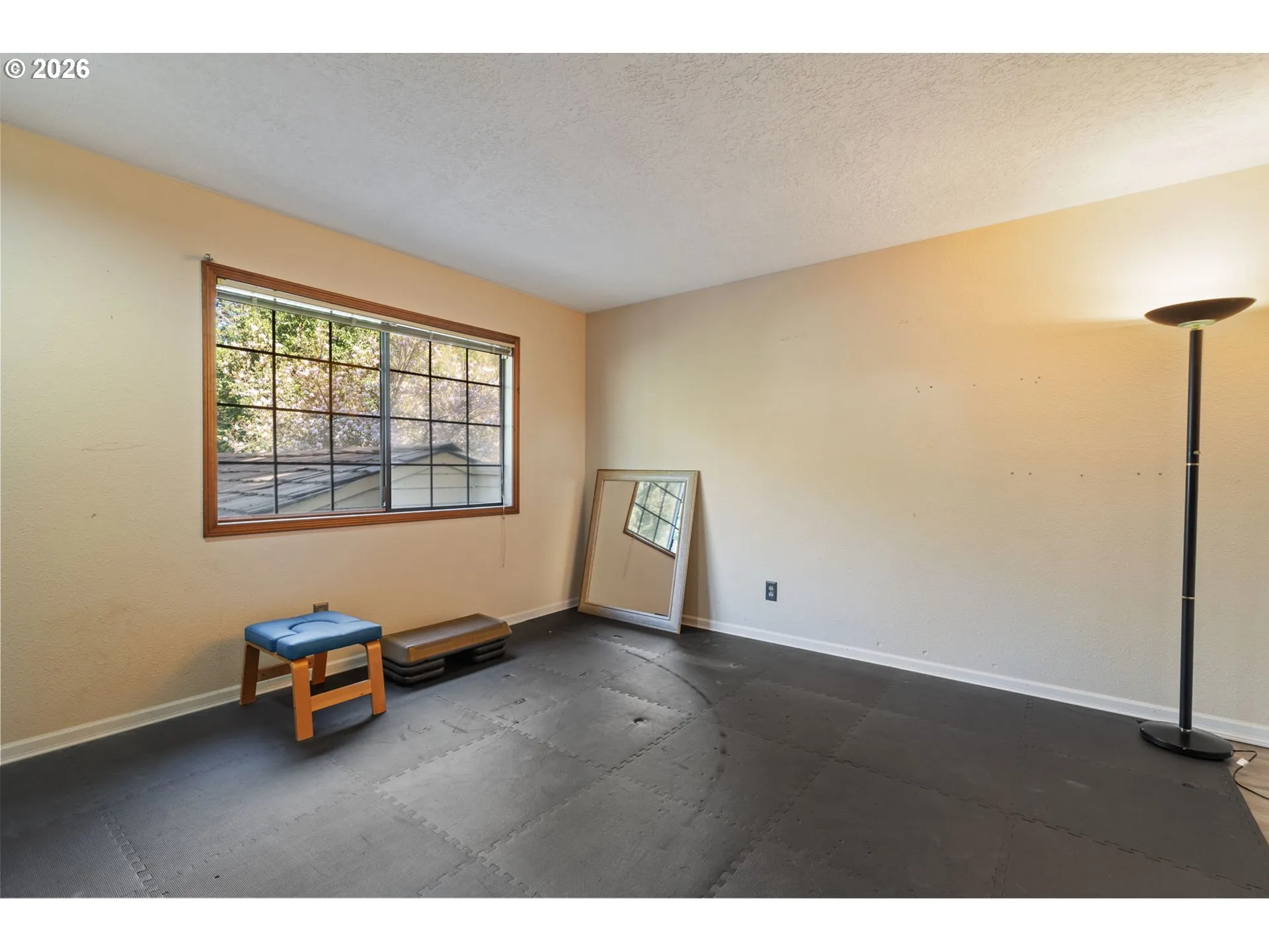 Bedroom-Upper