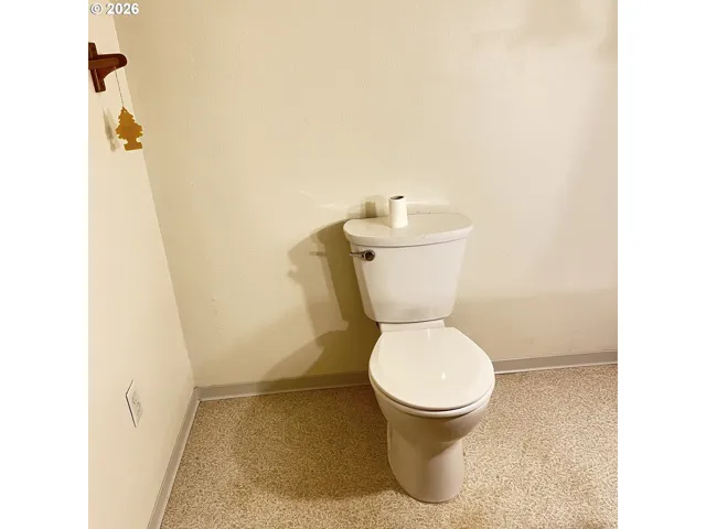 Bathroom-Upper