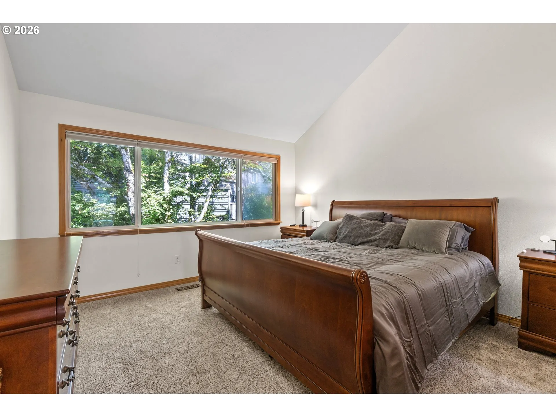 Bedroom, Primary