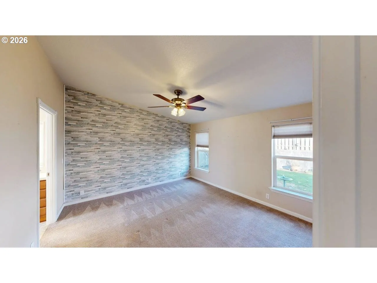 Bedroom, Primary-Vaulted Ceilings