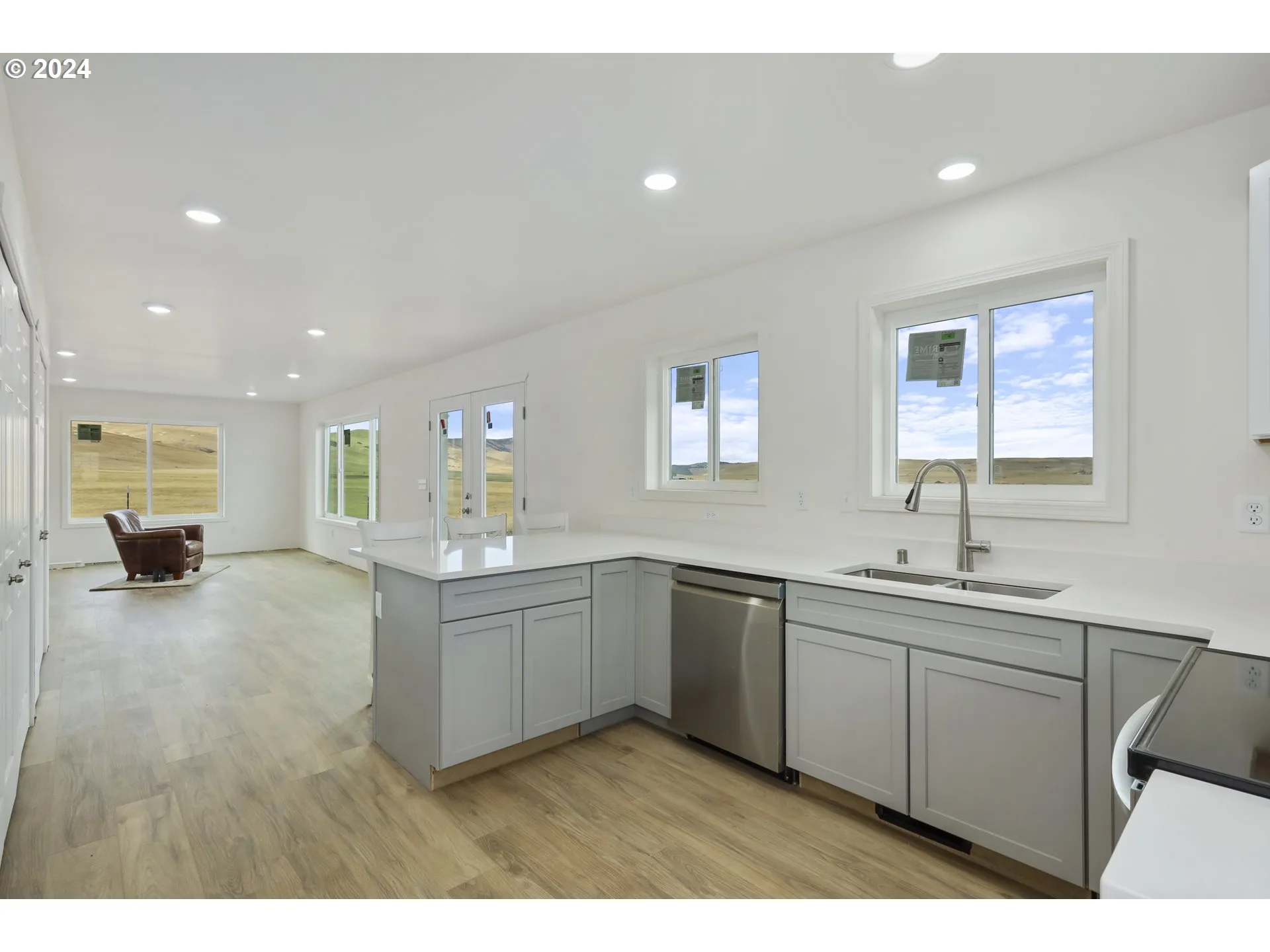 Kitchen/Living Room