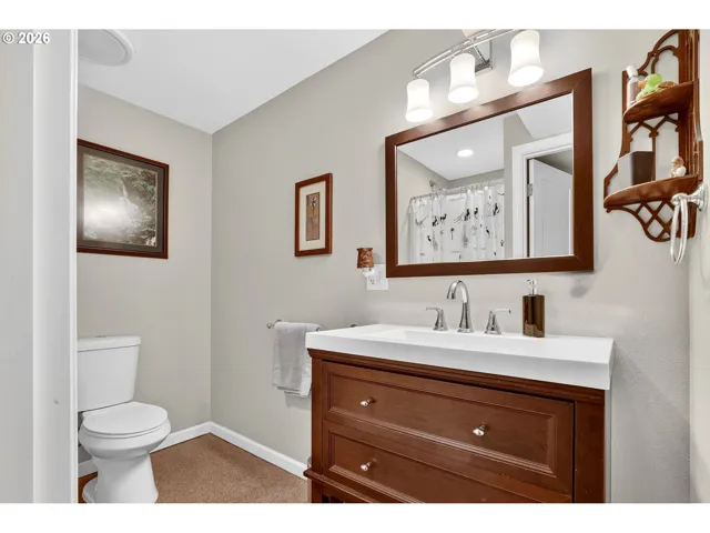 Bathroom-Lower