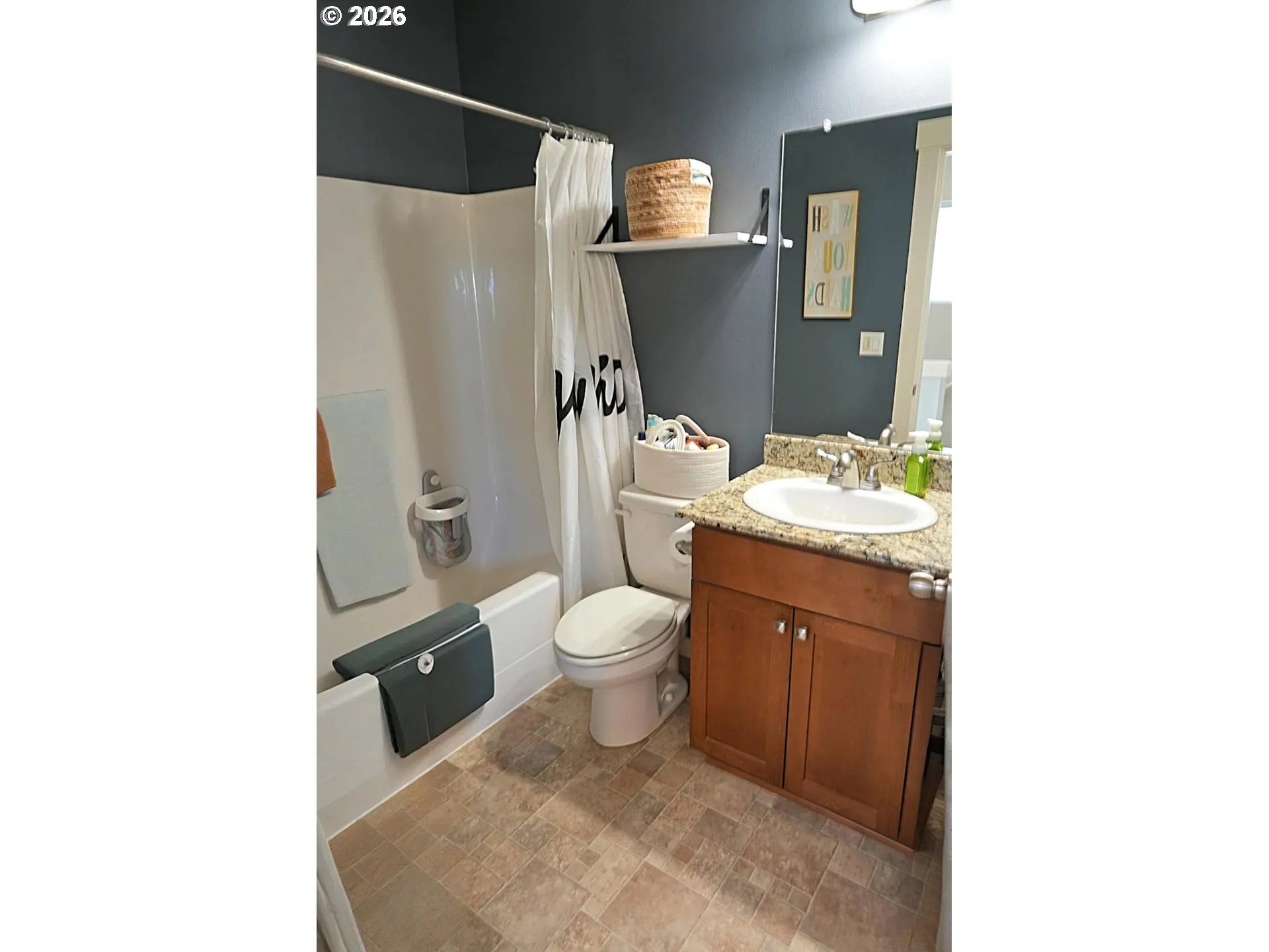 Bathroom-Upper