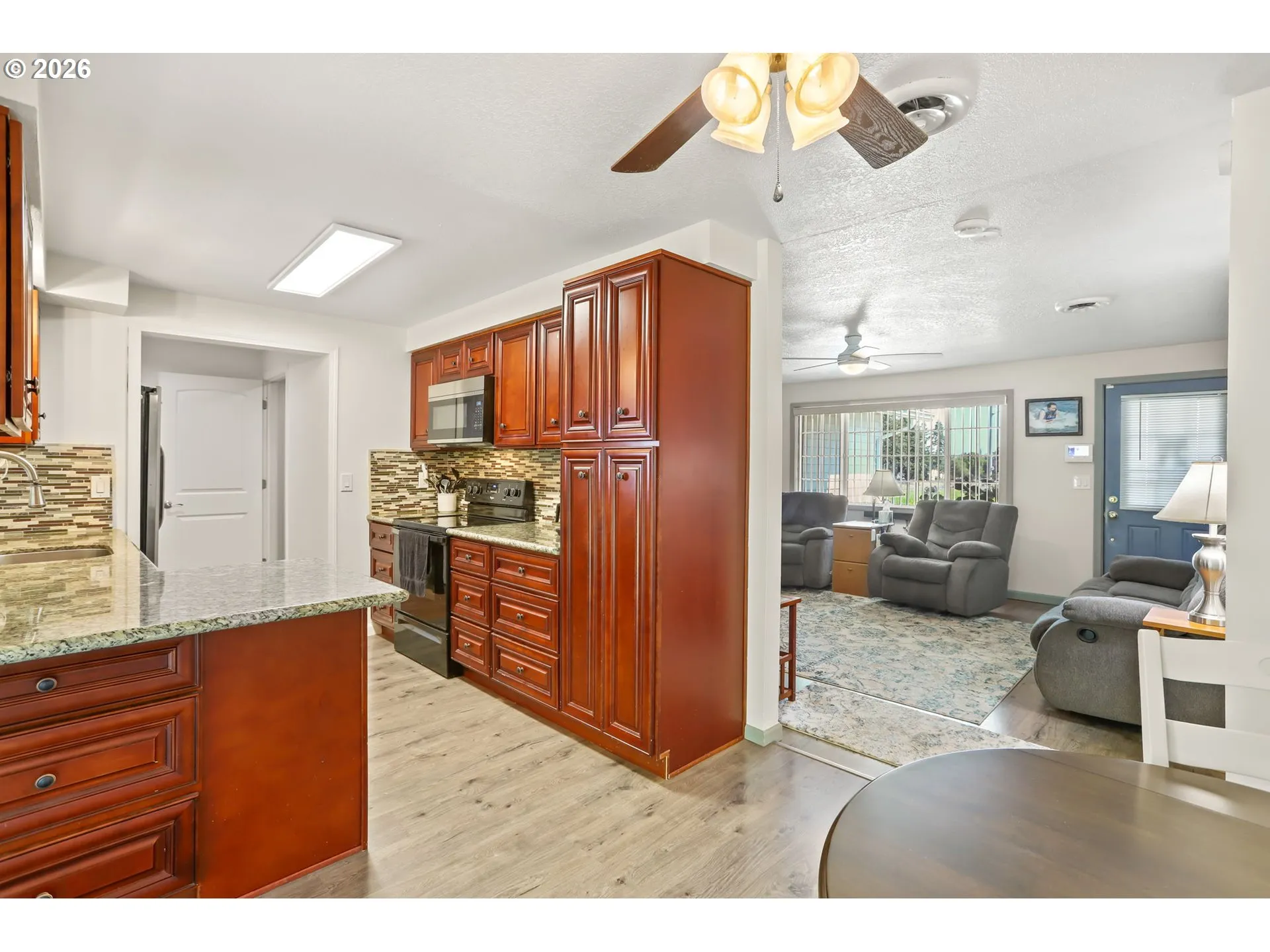 Kitchen/Dining Room-Ceiling Fan