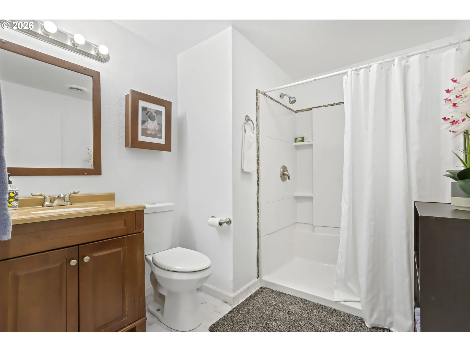 Bathroom-Walk in Shower