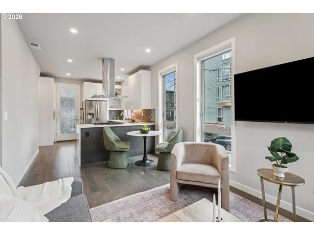 Living Room/Dining Room