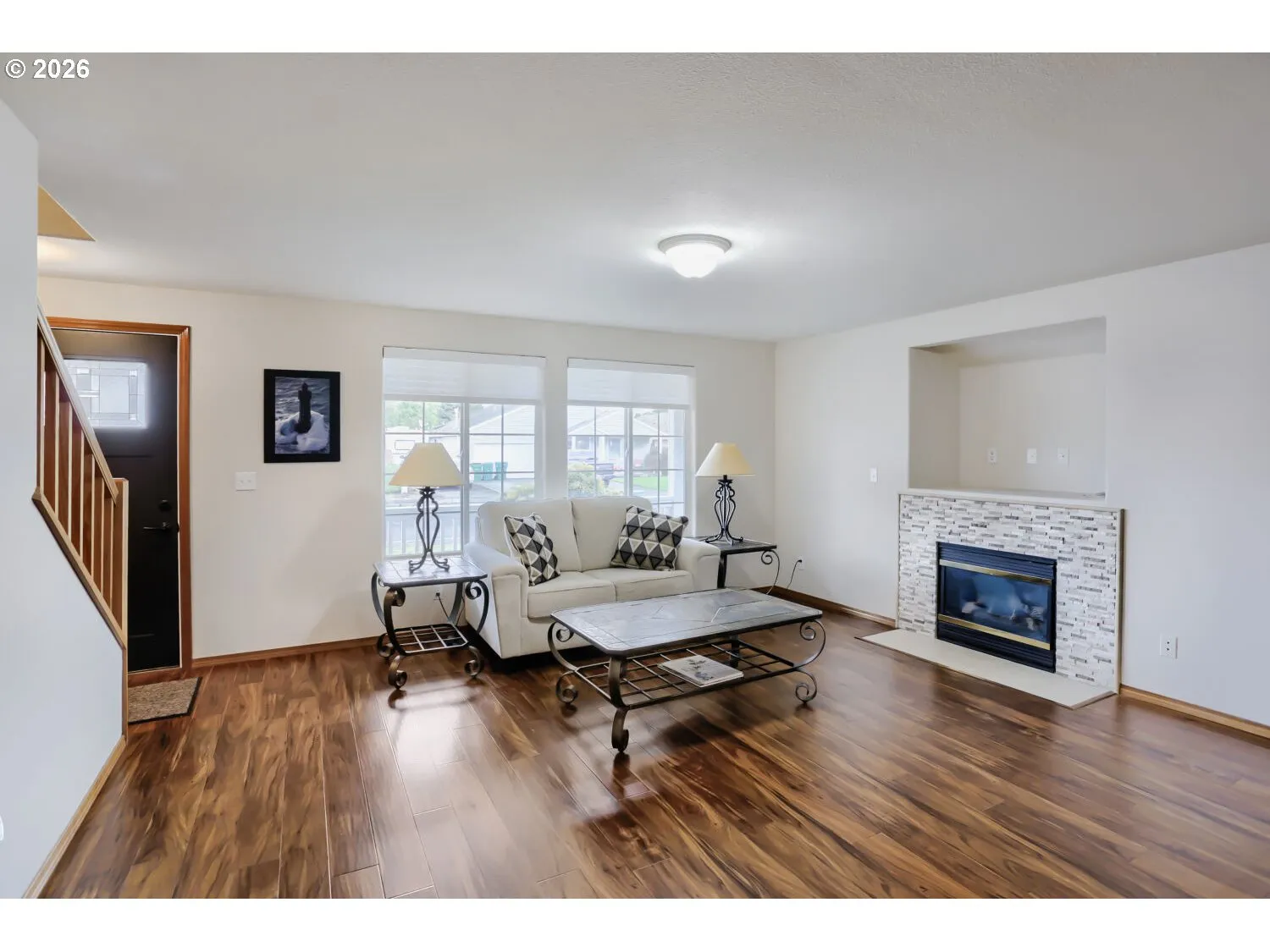 Living Room-Fireplace