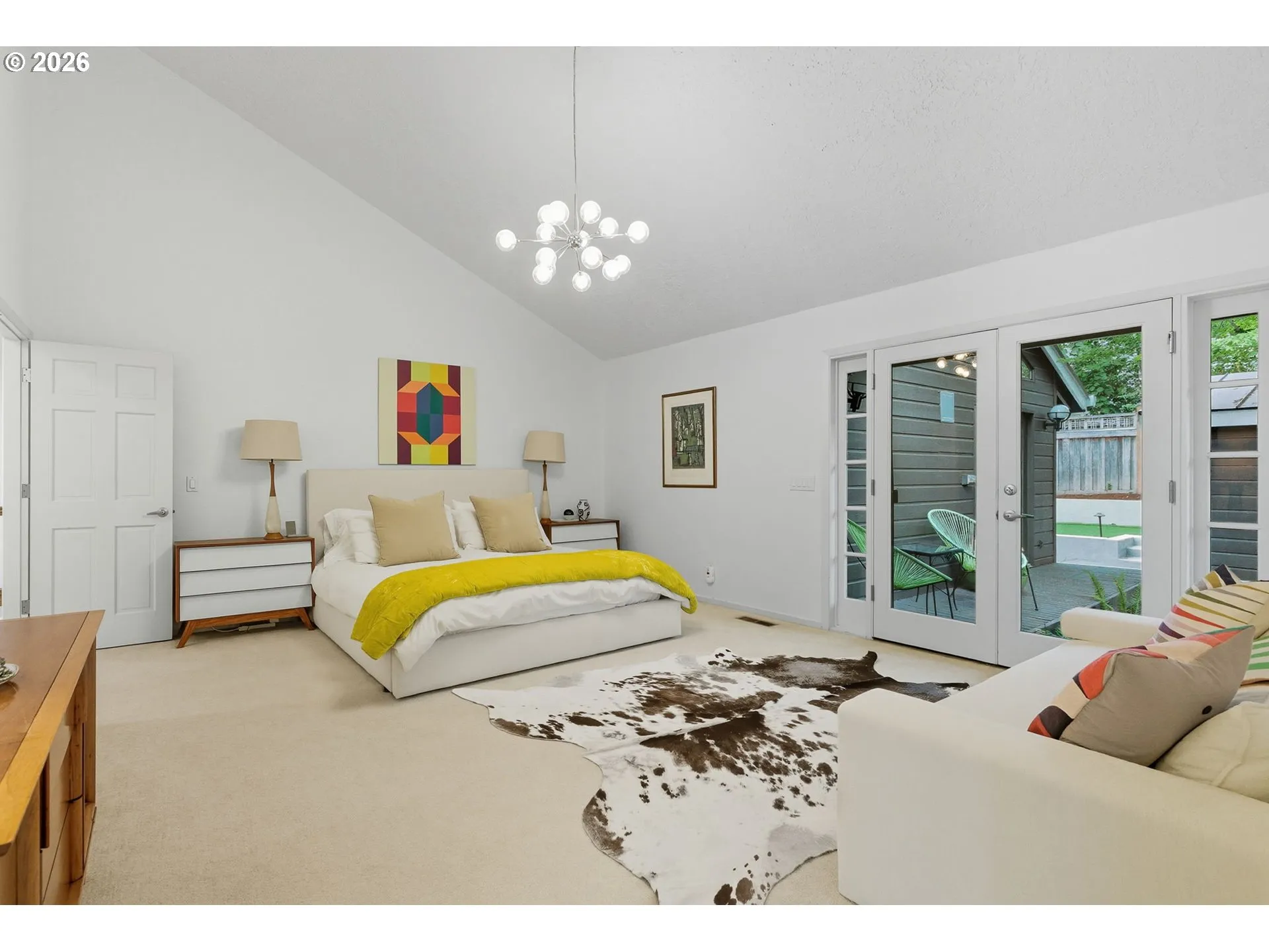 Bedroom, Primary