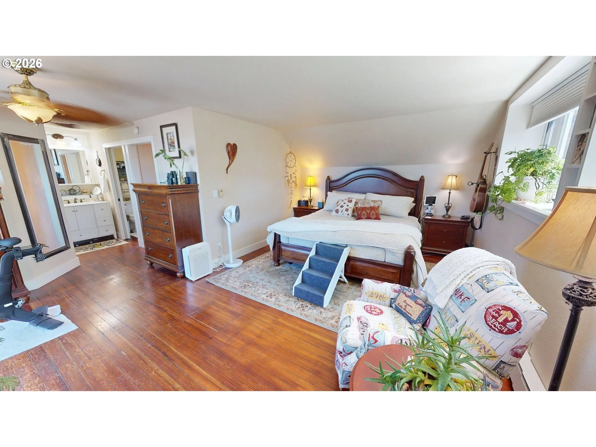 Owner's Suite Bedroom-Upper