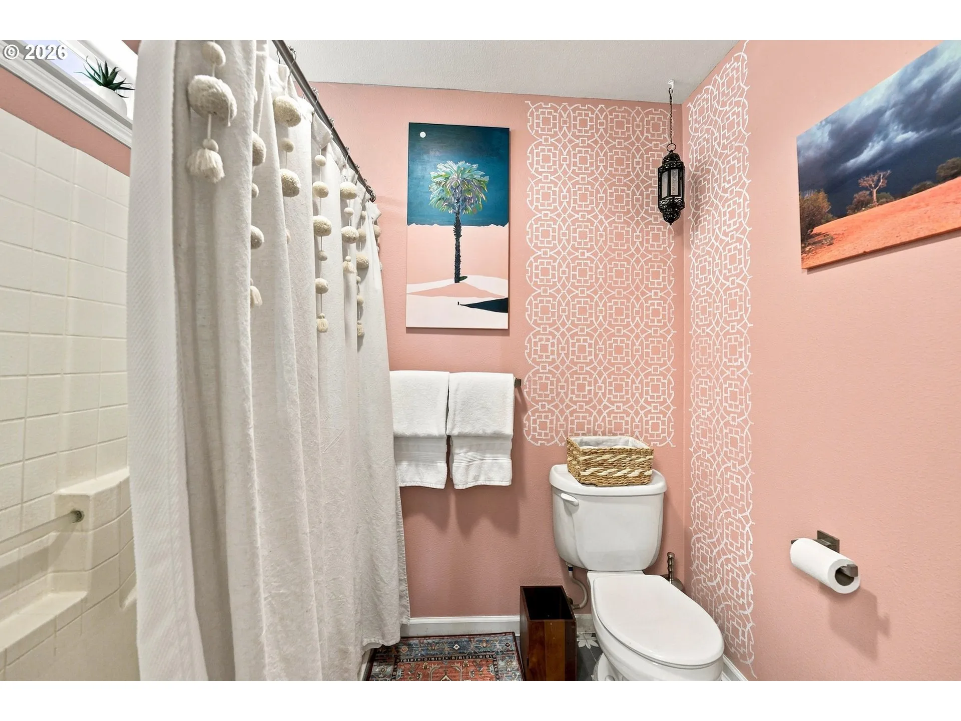 Primary Bedroom-Attached Bathroom