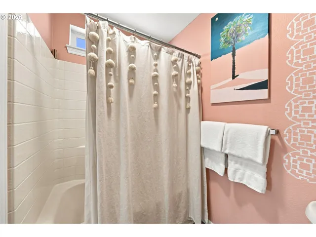 Primary Bedroom-Attached Bathroom