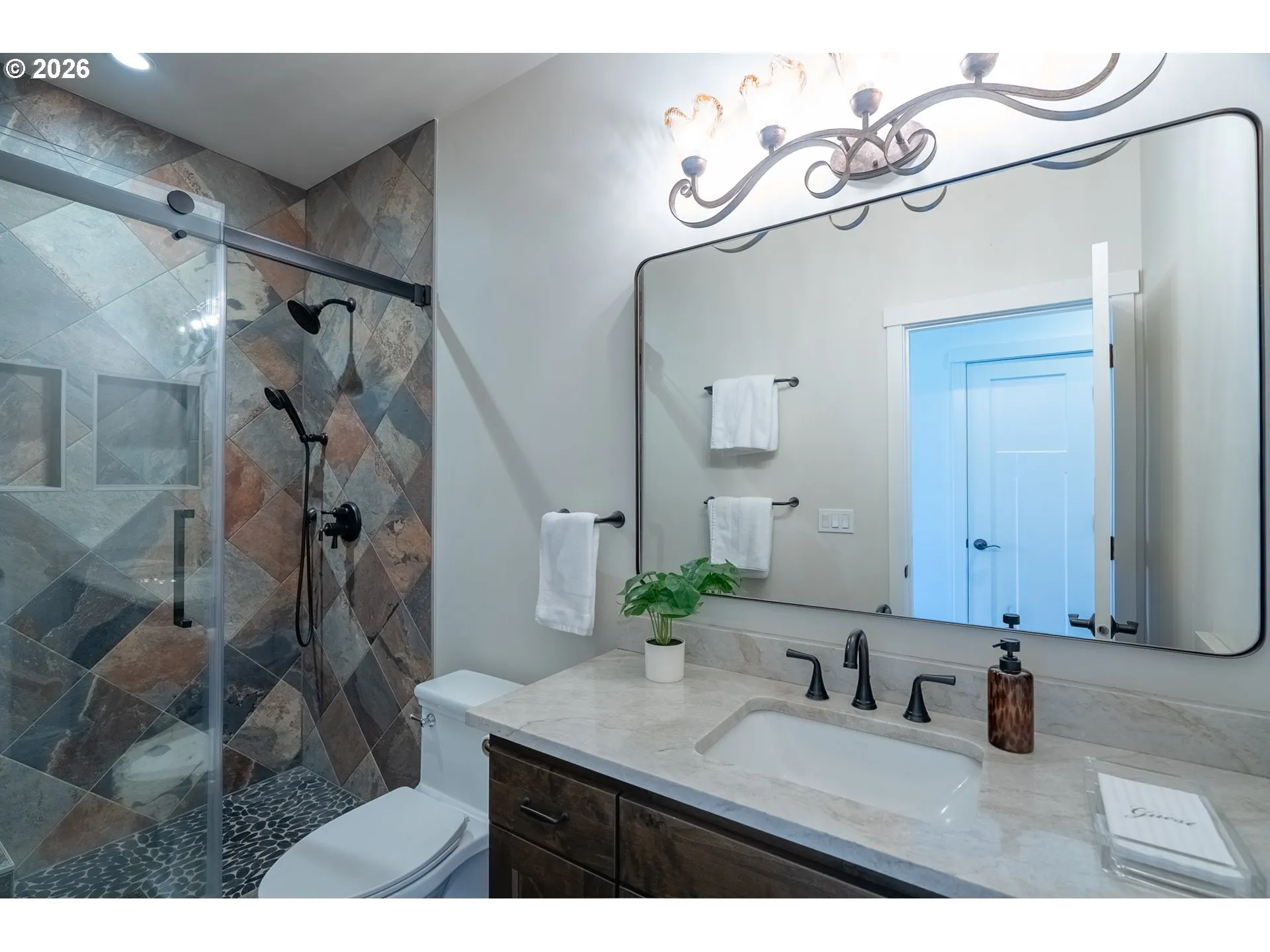 Bathroom-Walk in Shower