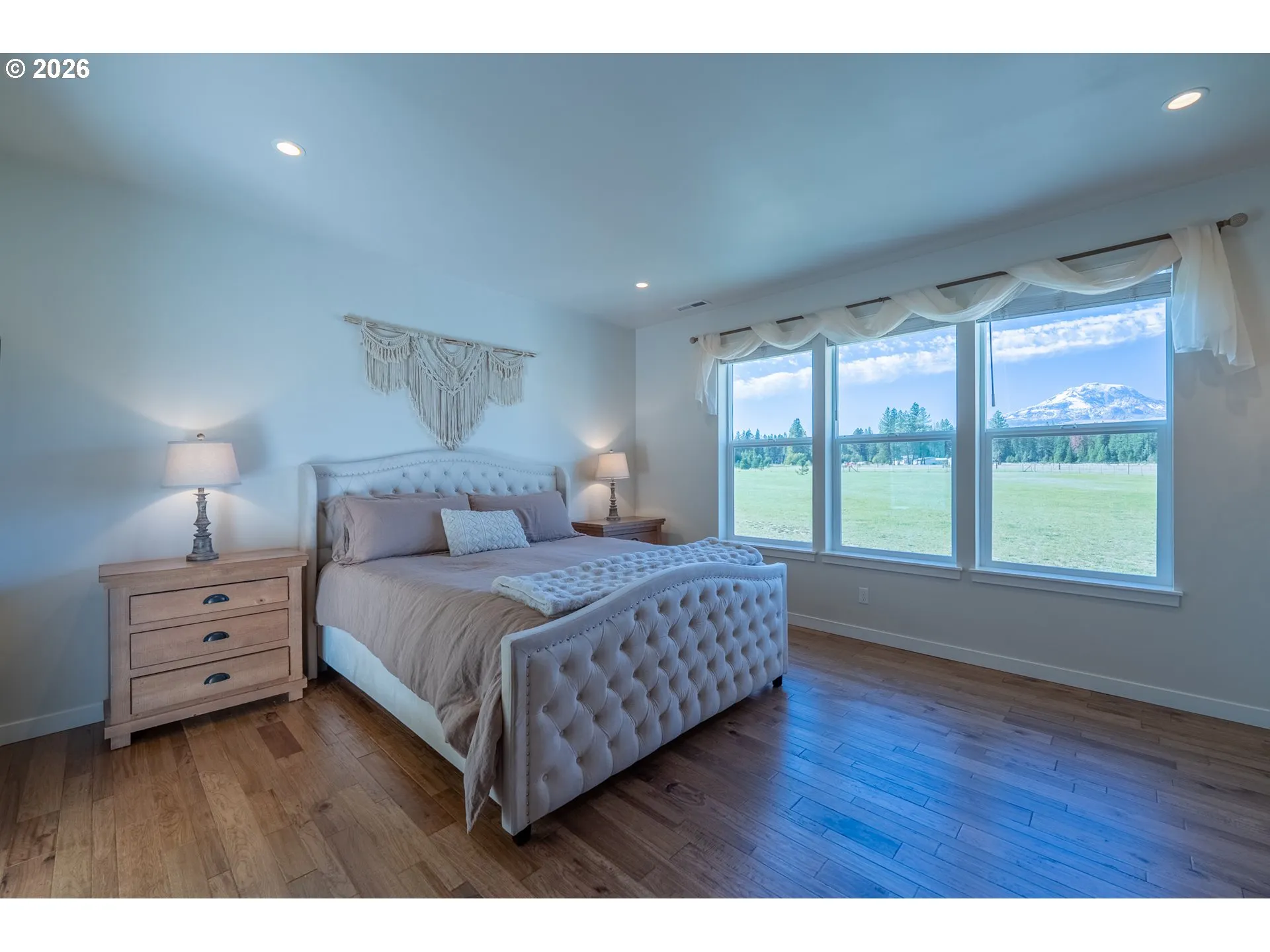 Bedroom, Primary
