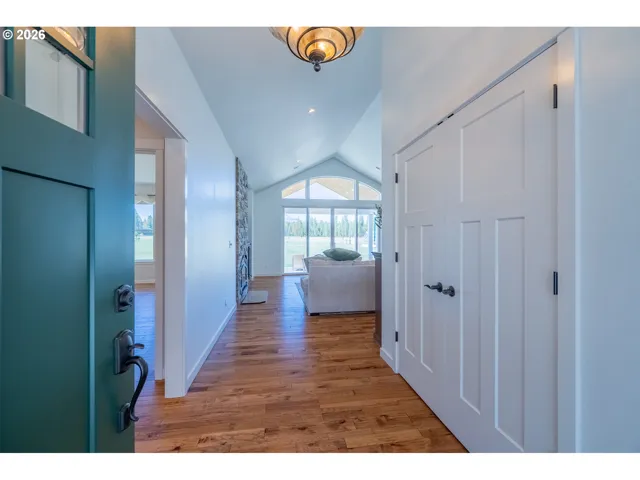 Entrance/Foyer