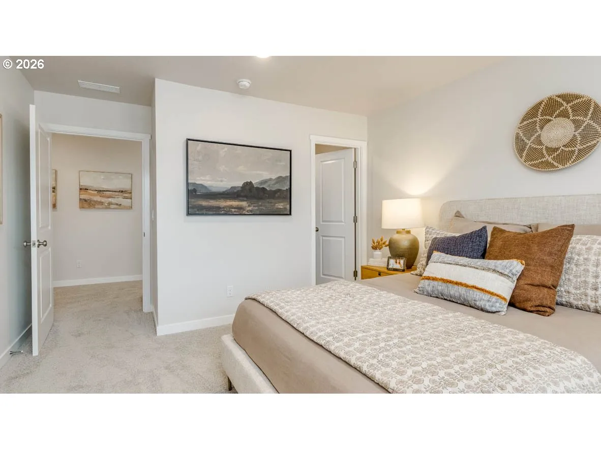 Bedroom, Primary-Upper