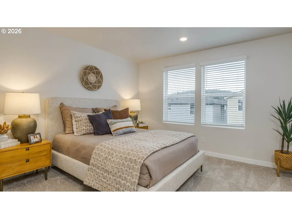 Bedroom, Primary-Upper