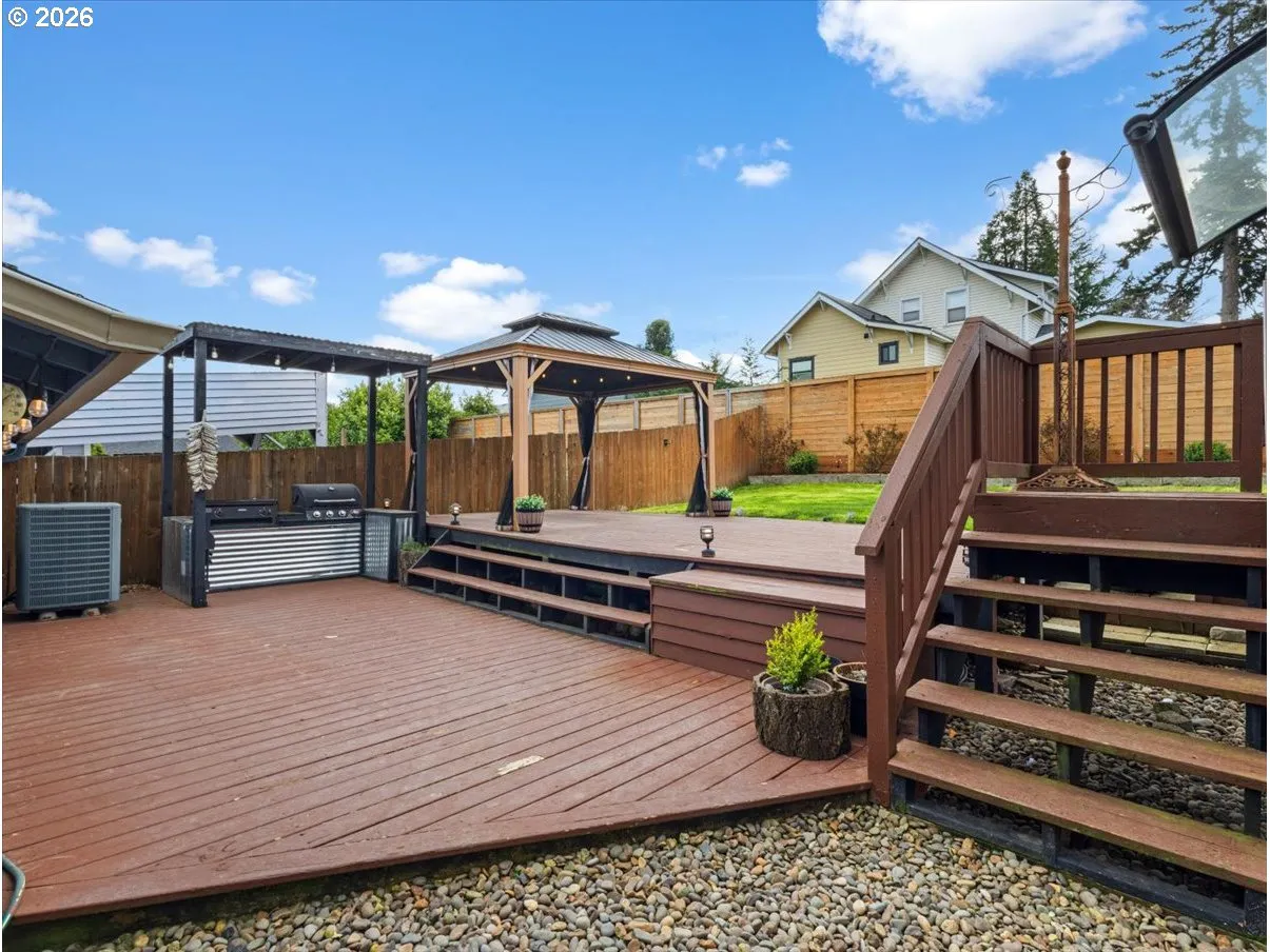 Deck-Lower