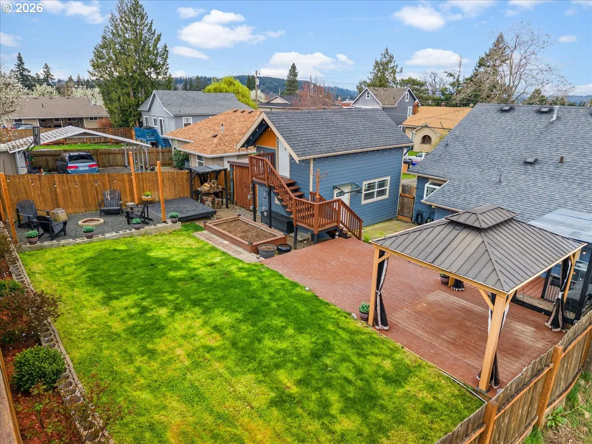 Yard-Back