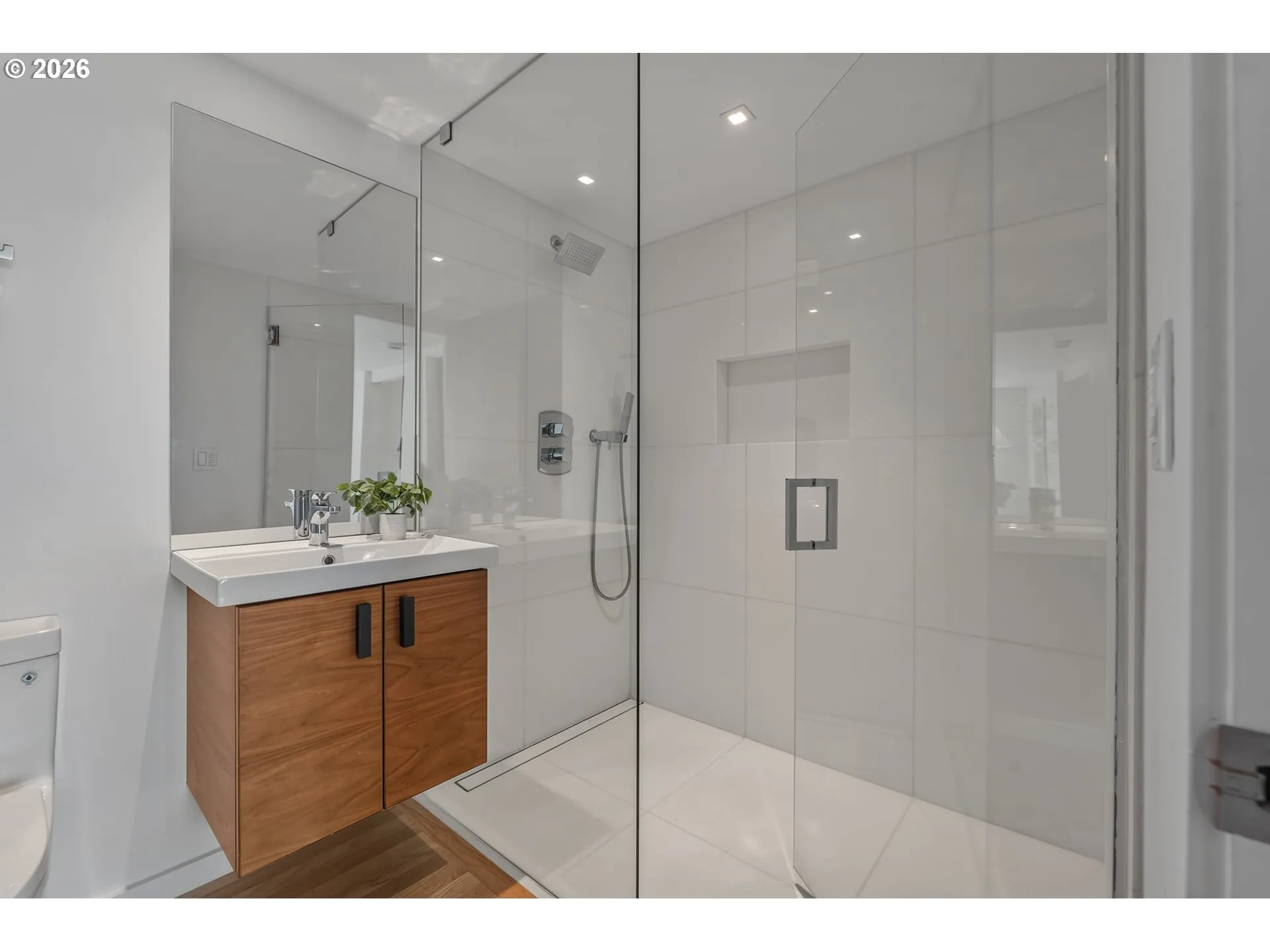 Bathroom-Lower